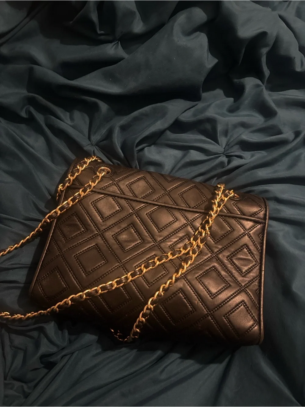 N/A elegant black